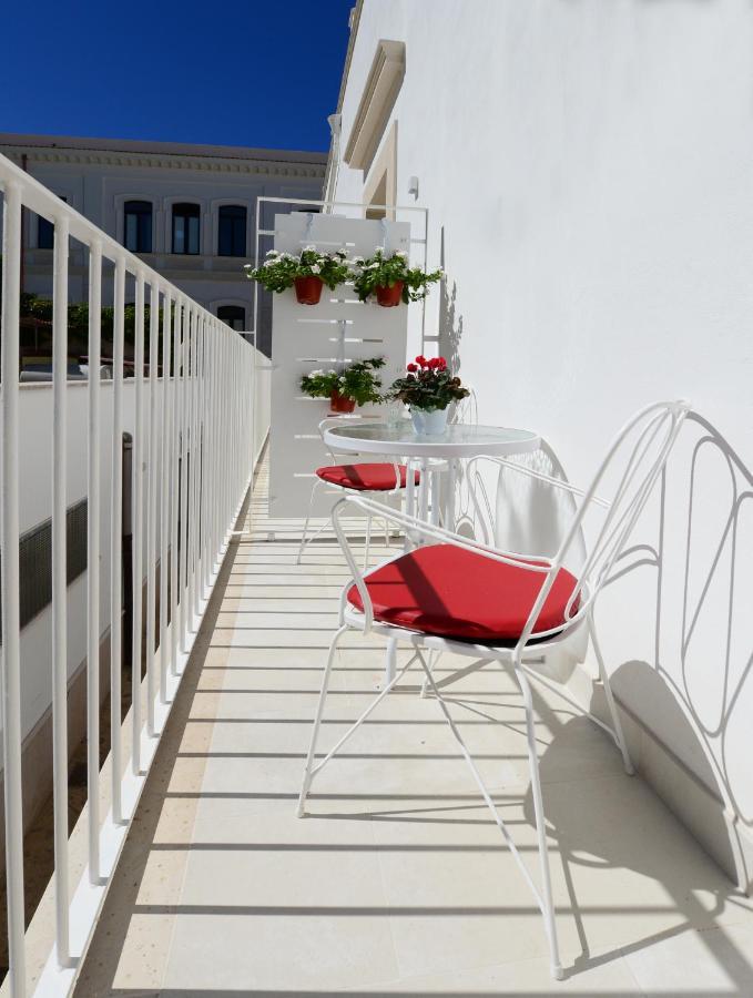 Dimora Del Cuore Guest House In Centro فيستَ المظهر الخارجي الصورة